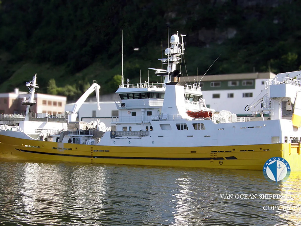 Kapal trawler kanggo didol