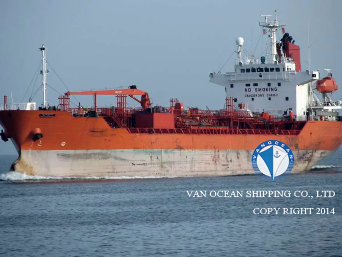 Kapal tanker minyak/bahan kimia kanggo didol