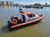 Kapal kontainer kanggo didol