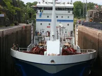 Kapal tanker minyak/bahan kimia kanggo didol