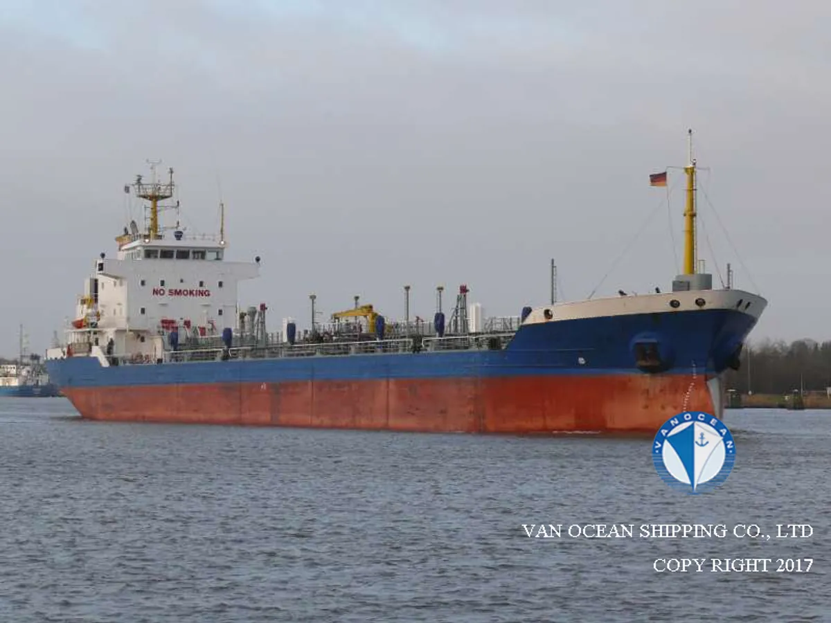 Kapal tanker minyak/bahan kimia kanggo didol