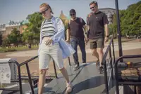 Kapal kontainer kanggo didol