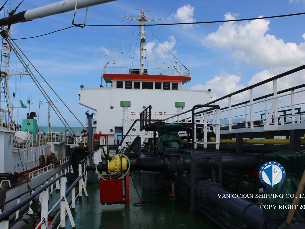 Kapal tanker minyak/bahan kimia kanggo didol