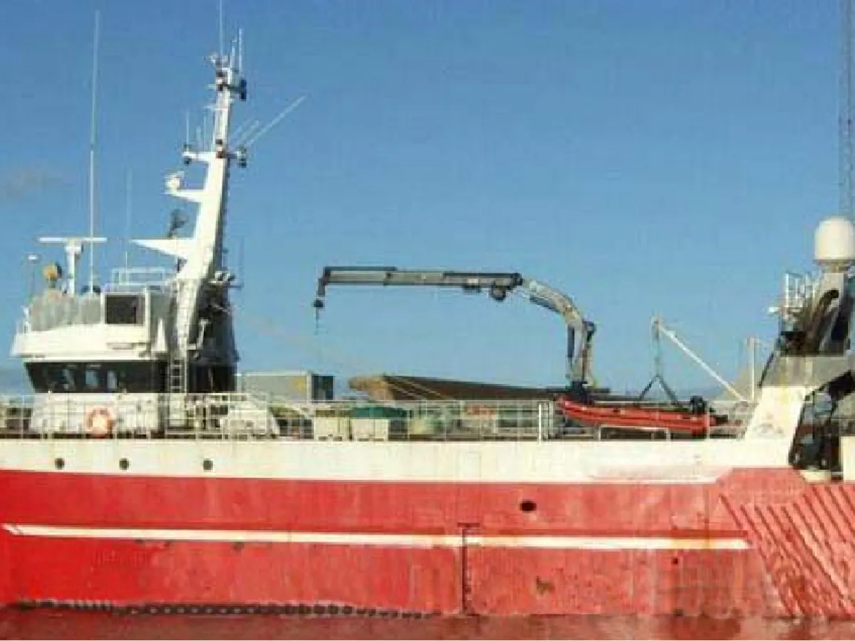 Kapal trawler kanggo didol