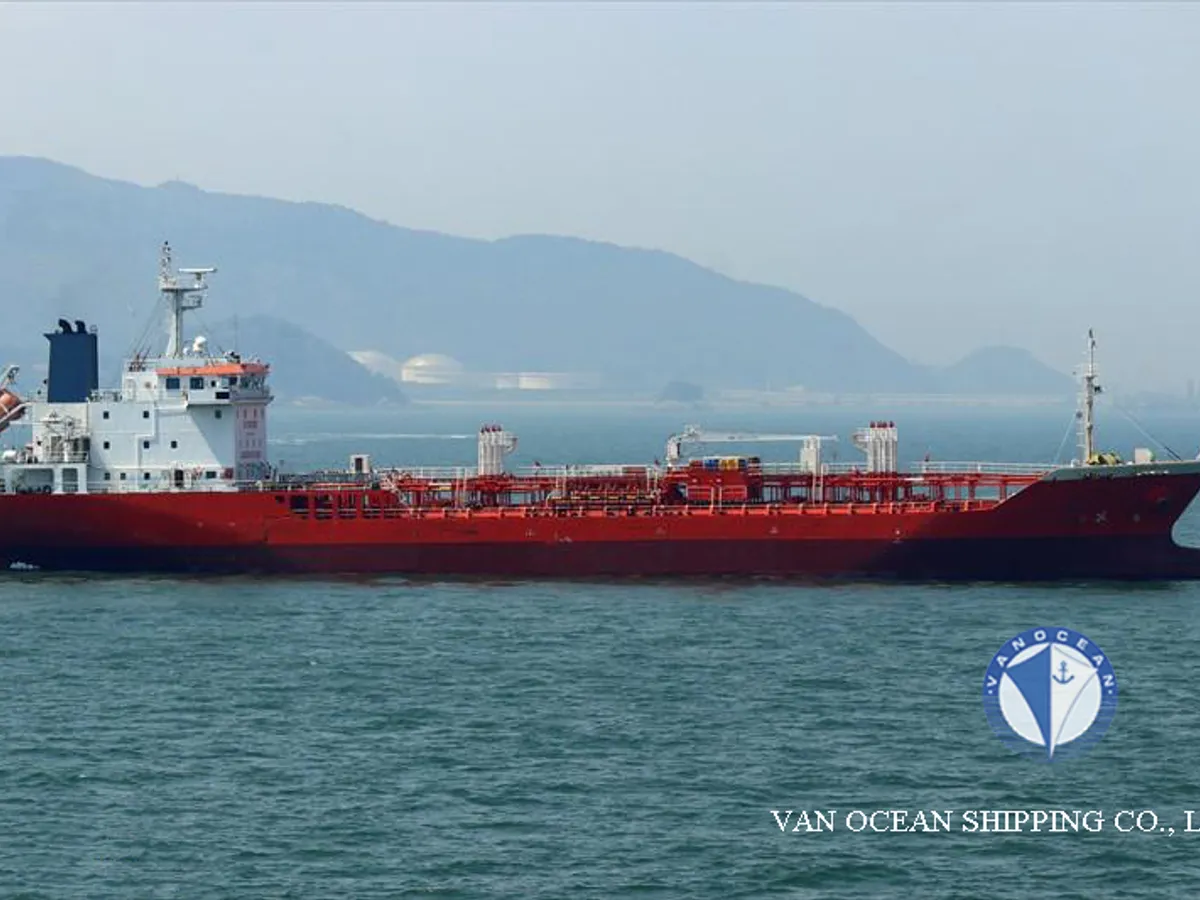 Kapal tanker minyak/bahan kimia kanggo didol