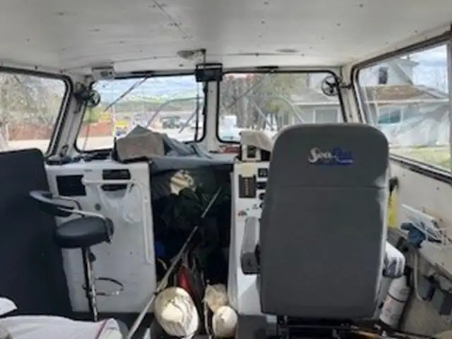 Kapal kerja kanggo didol