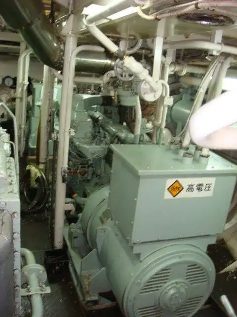 Kapal longliner kanggo didol