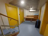 Kapal kerja kanggo didol