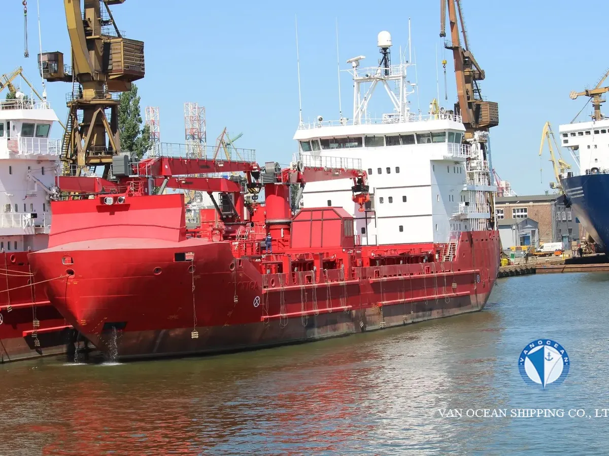 Kapal reefer kanggo didol
