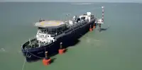 Floating hotel kanggo didol