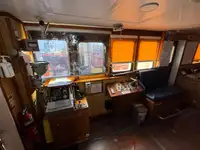 Kapal kontainer kanggo didol