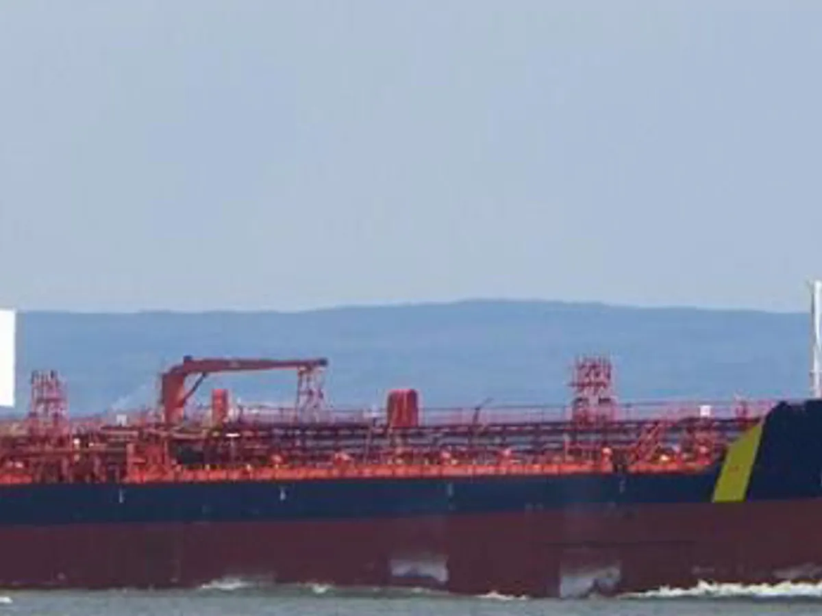 Kapal tanker minyak/bahan kimia kanggo didol