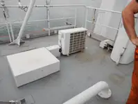 Kapal kerja kanggo didol