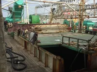 Kapal jigger cumi-cumi kanggo didol