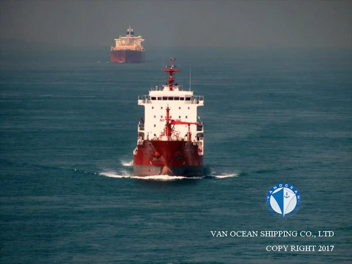 Kapal tanker minyak/bahan kimia kanggo didol