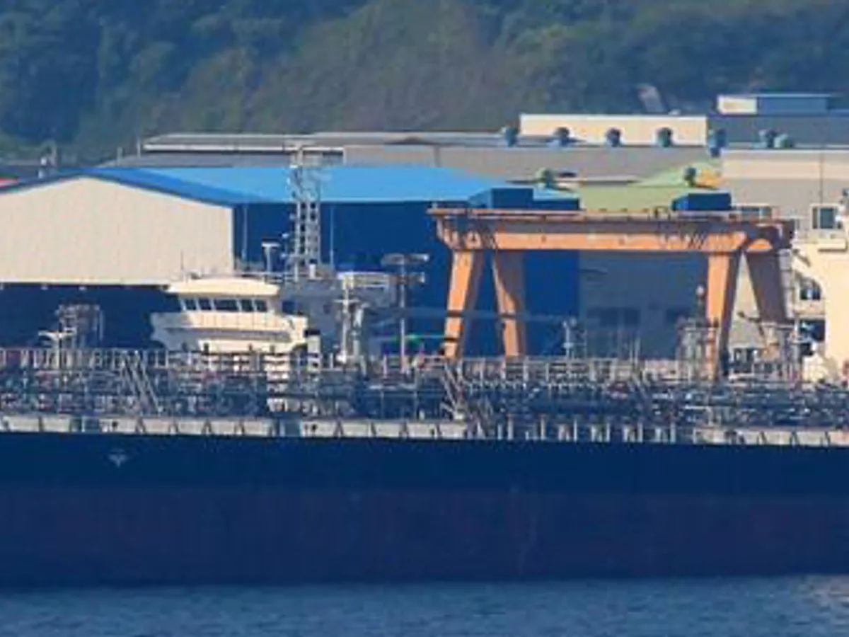Kapal tanker minyak/bahan kimia kanggo didol