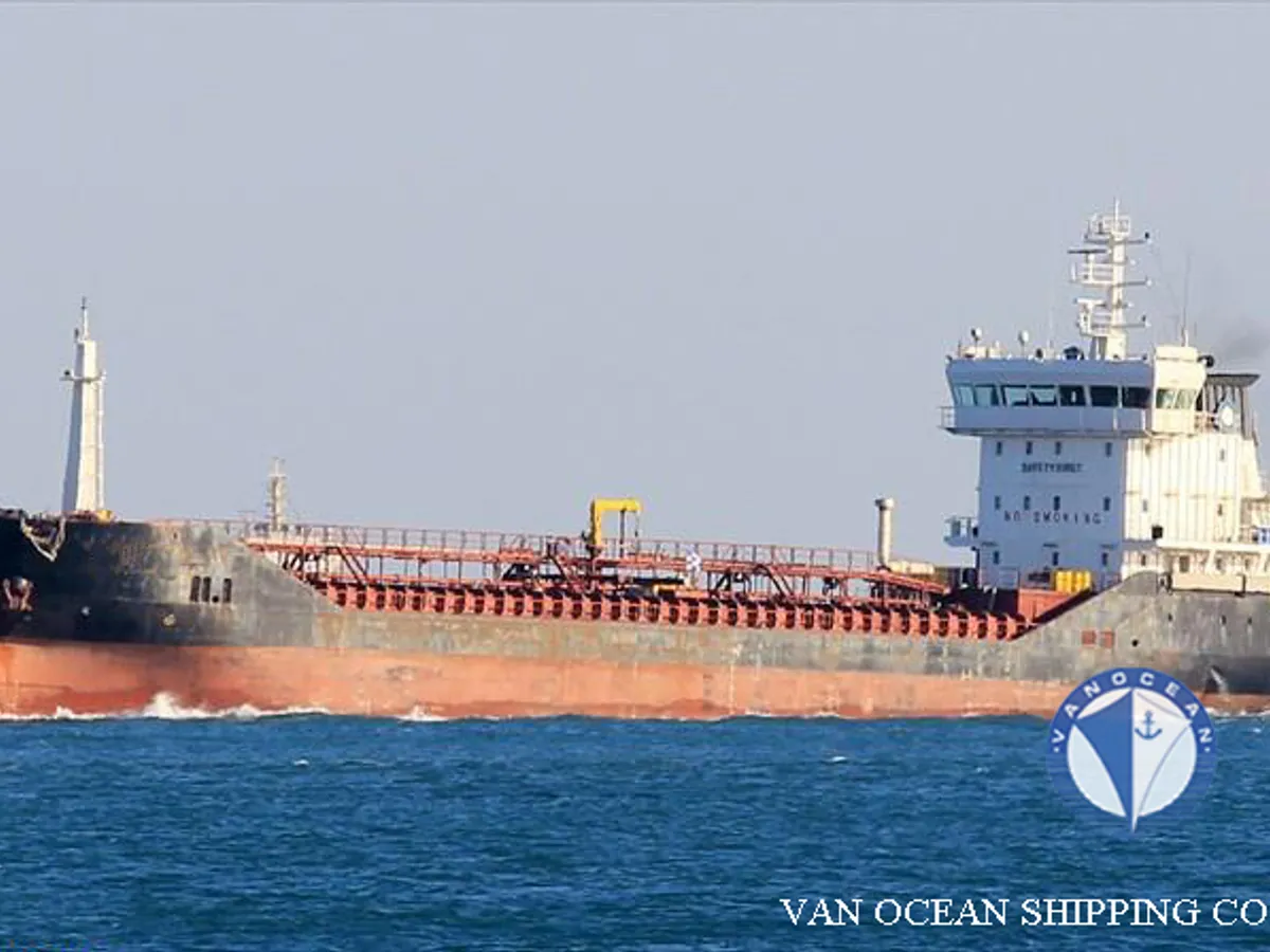 Kapal tanker minyak/bahan kimia kanggo didol