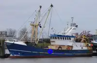 Kapal trawler berkas kanggo didol