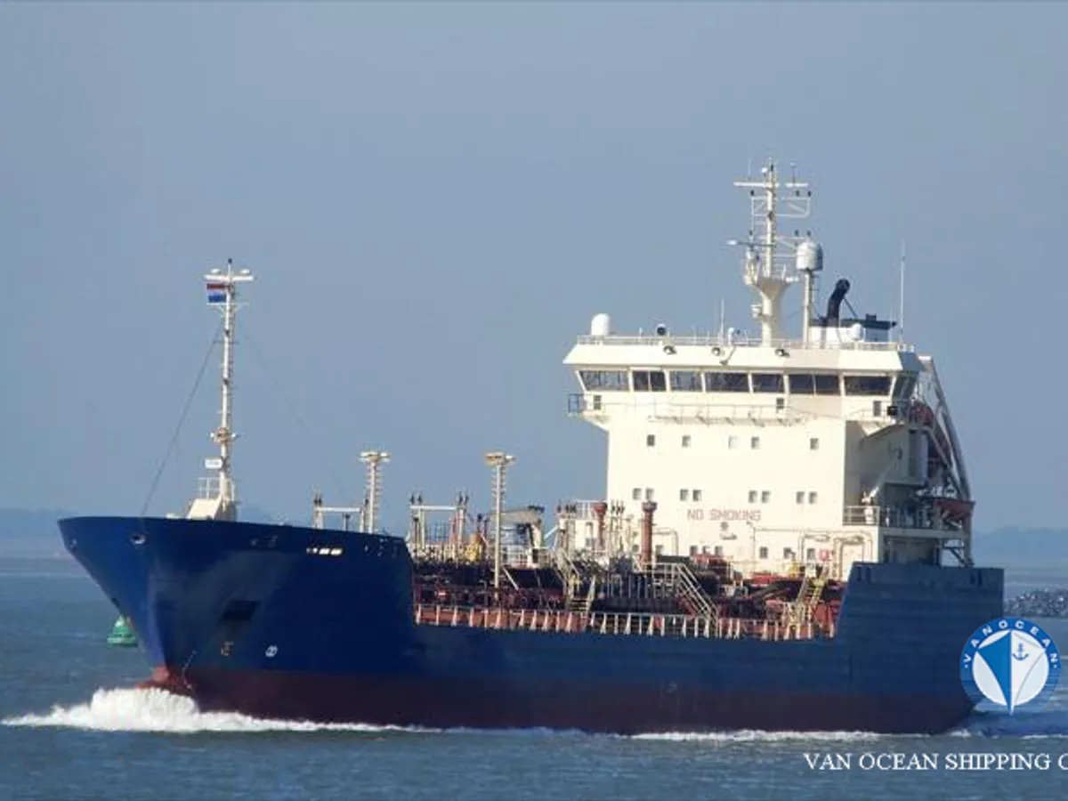 Kapal tanker minyak/bahan kimia kanggo didol