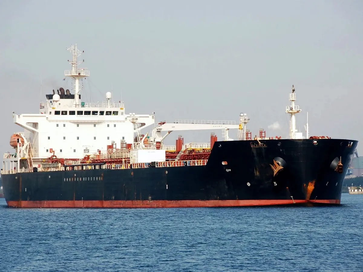 Kapal tanker minyak/bahan kimia kanggo didol