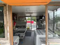 Katamaran kanggo didol