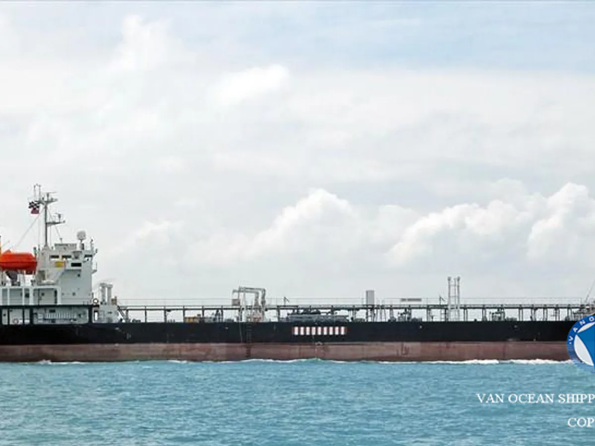 Kapal tanker minyak/bahan kimia kanggo didol