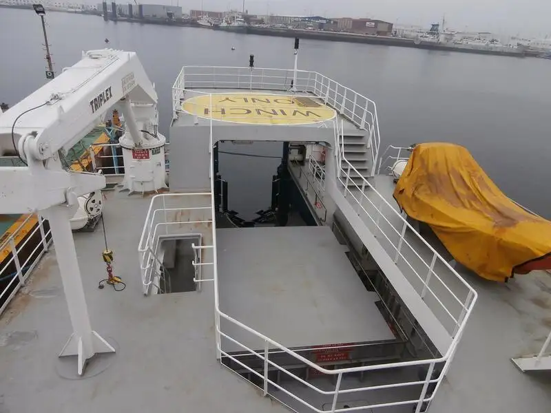 Kapal kontainer kanggo didol
