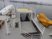 Kapal kontainer kanggo didol