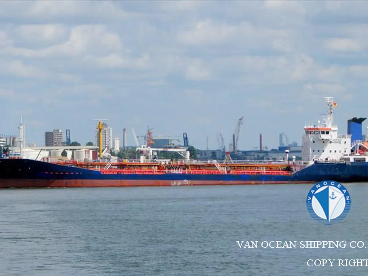 Kapal tanker minyak/bahan kimia kanggo didol