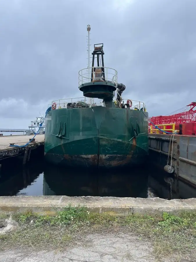 Kapal dredger kanggo didol