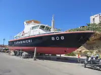Kapal patroli kanggo didol