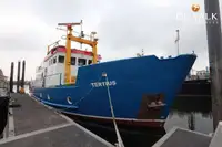 Floating hotel kanggo didol
