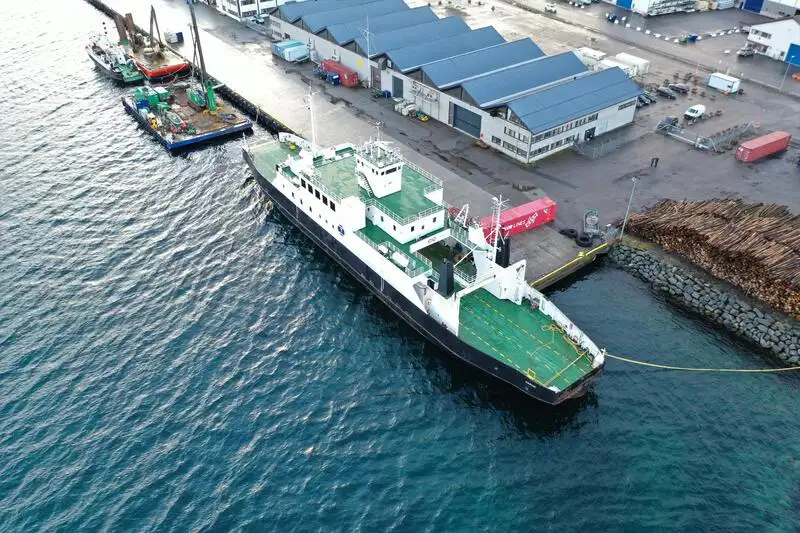 Kapal Ro-Ro kanggo didol