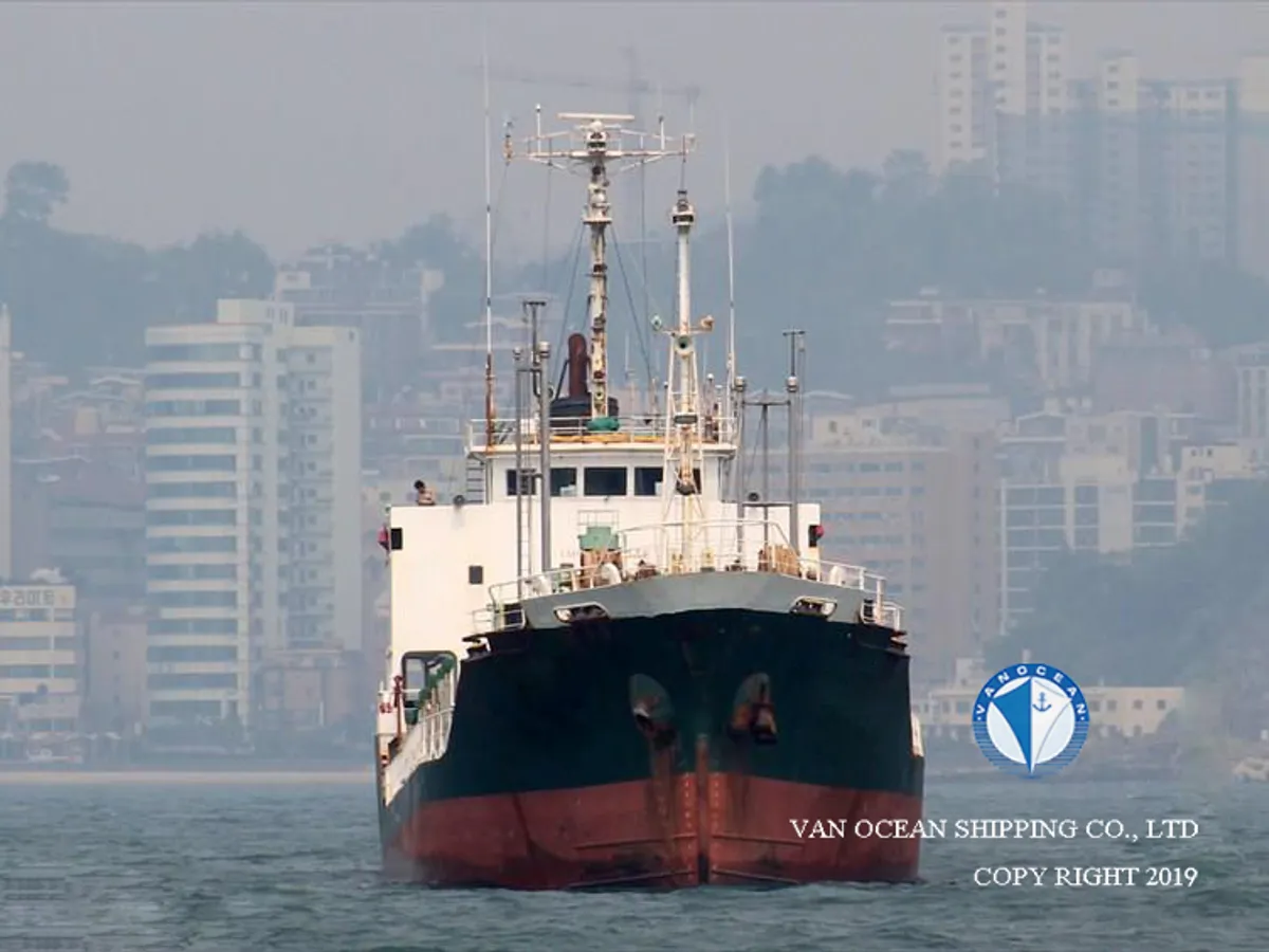 Kapal tanker minyak/bahan kimia kanggo didol