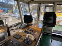 Kapal tanker minyak/bahan kimia kanggo didol