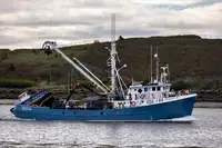 Kapal purse seiner kanggo didol