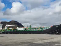 Kapal tanker minyak/bahan kimia kanggo didol
