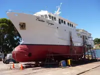 Kapal trawler kanggo didol