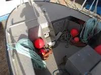 Kapal kerja kanggo didol