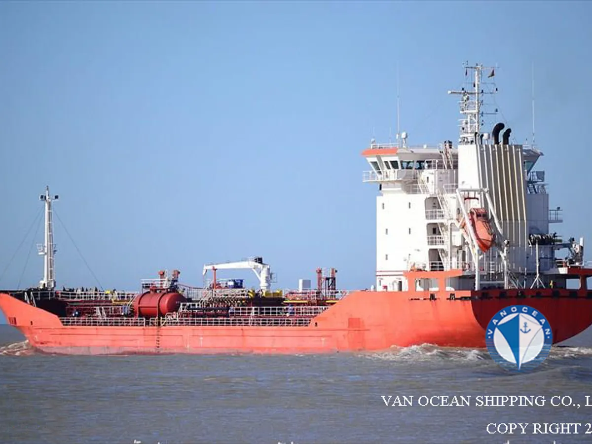 Kapal tanker minyak/bahan kimia kanggo didol