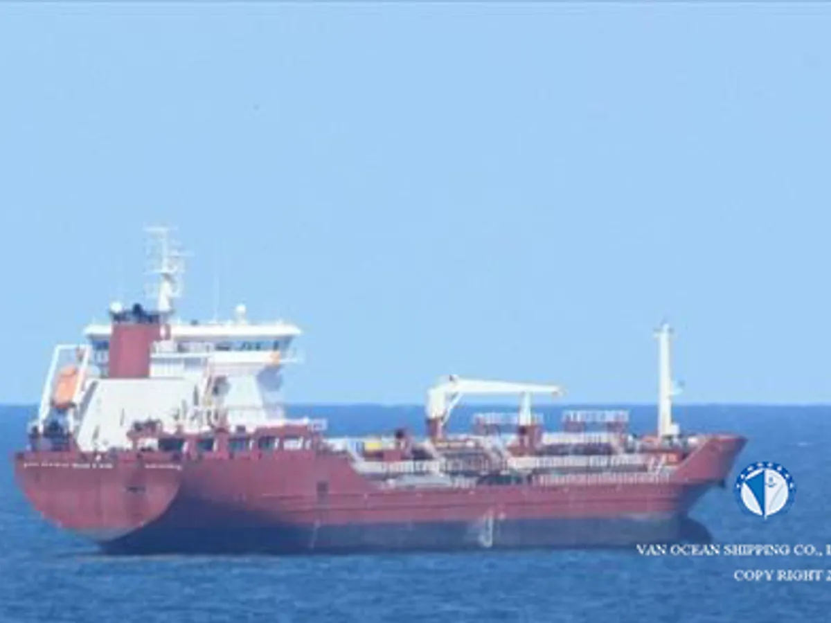 Kapal tanker minyak/bahan kimia kanggo didol