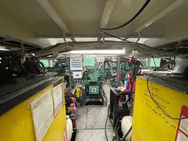 Kapal kontainer kanggo didol