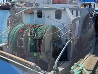 Kapal pengangkut iwak urip kanggo didol
