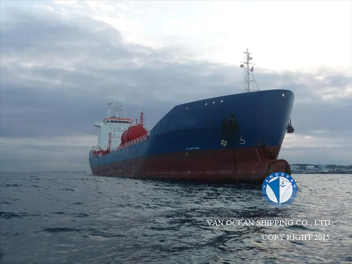 Kapal tanker minyak/bahan kimia kanggo didol