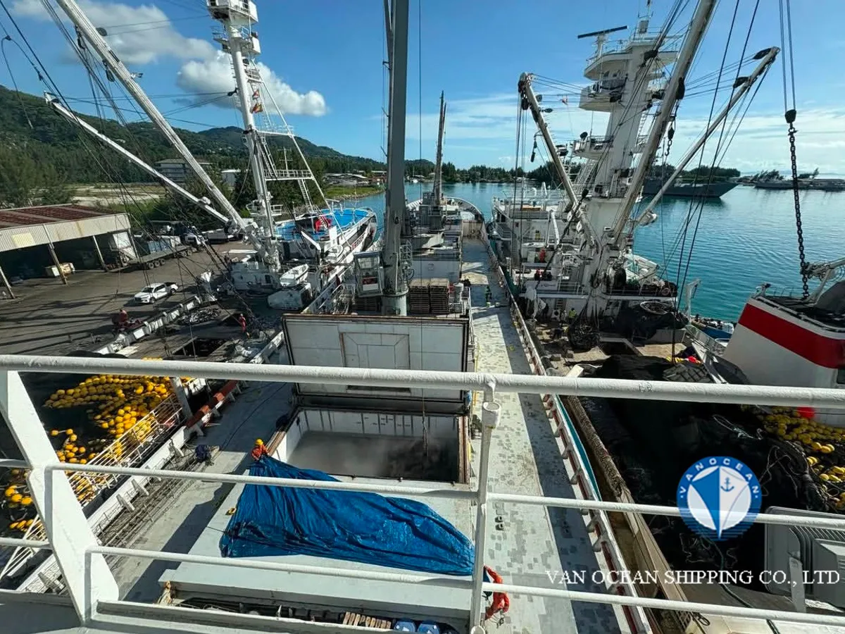Kapal reefer kanggo didol