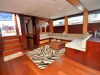 Yacht kanggo didol