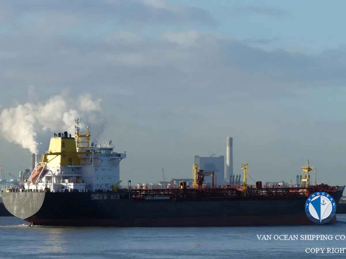 Kapal tanker minyak/bahan kimia kanggo didol