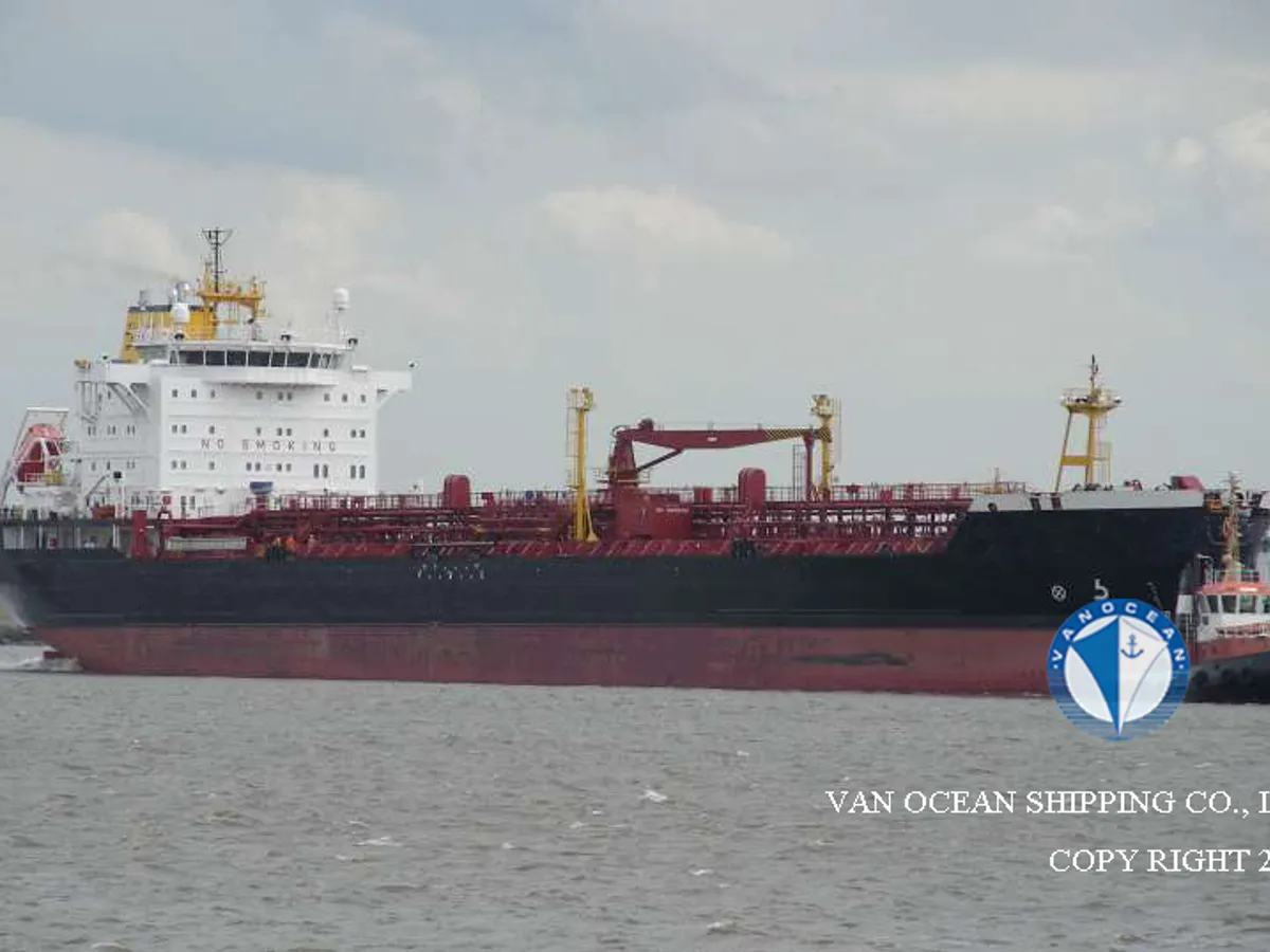 Kapal tanker minyak/bahan kimia kanggo didol