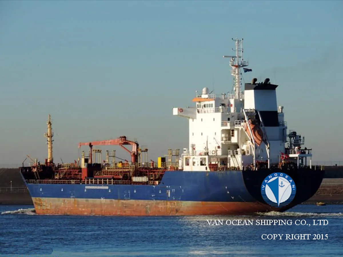 Kapal tanker minyak/bahan kimia kanggo didol