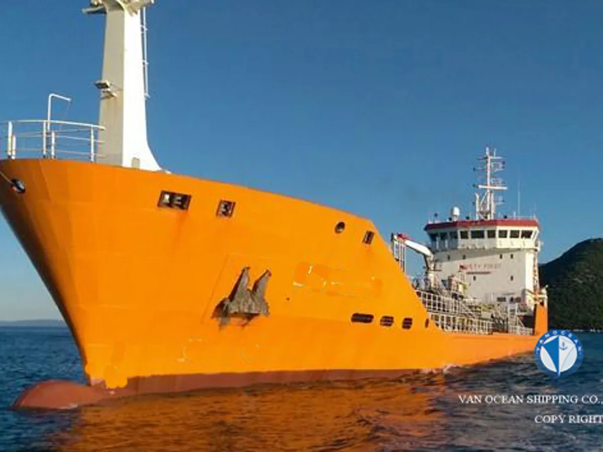 Kapal tanker minyak/bahan kimia kanggo didol